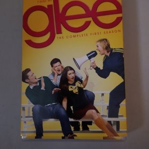 GLEE- The Complete first season DVD